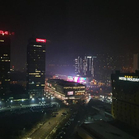 Unit4Six Apartment Сараево Екстериор снимка