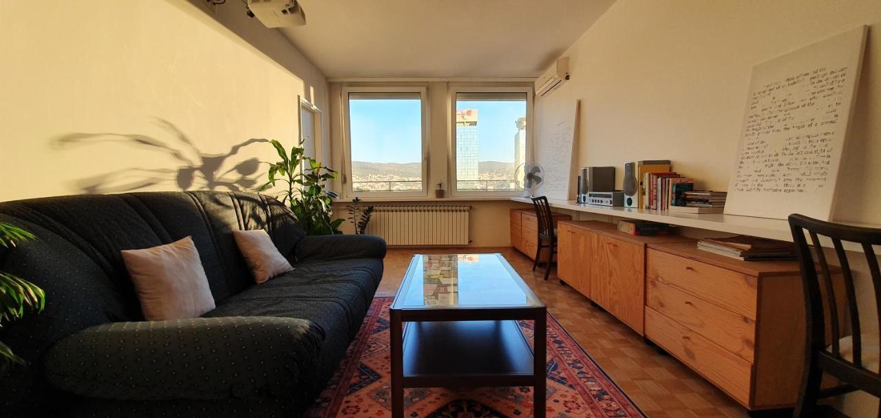 Unit4Six Apartment Сараево Екстериор снимка