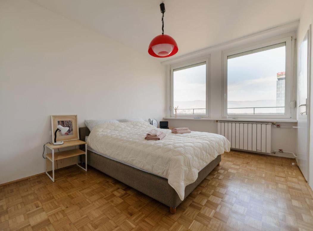 Unit4Six Apartment Сараево Екстериор снимка