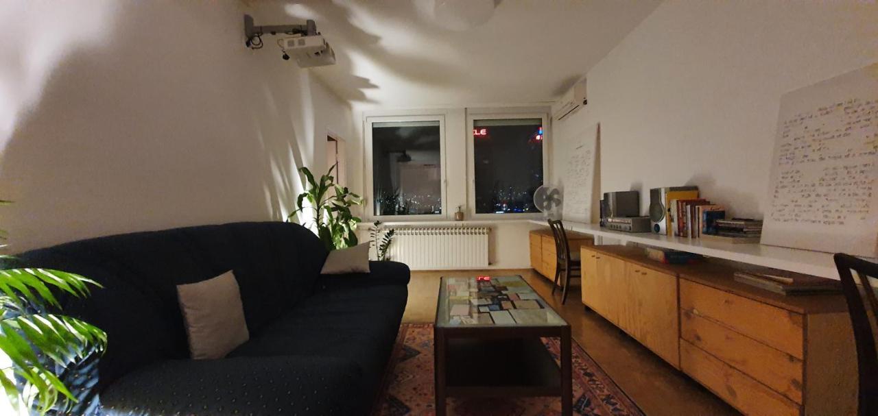 Unit4Six Apartment Сараево Екстериор снимка